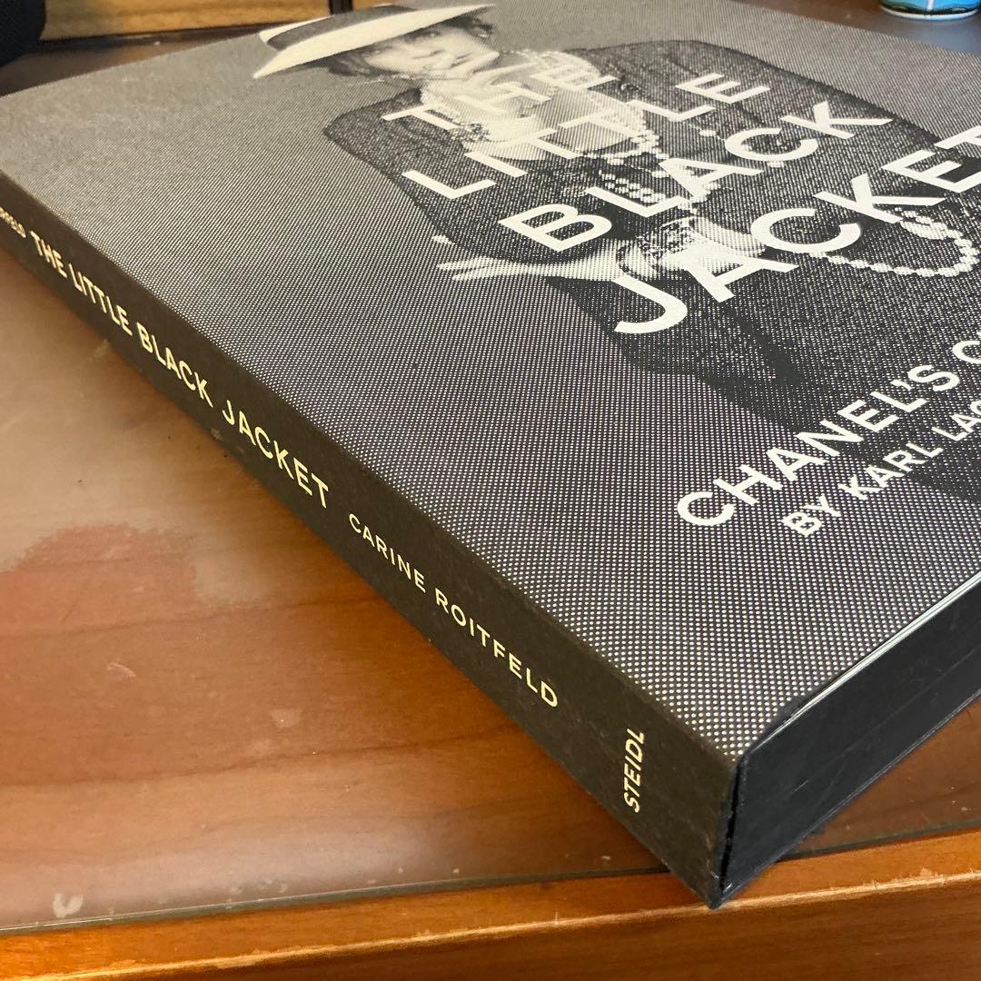 洋書 Karl Lagerfeld THE LITTLE BLACK JACKET