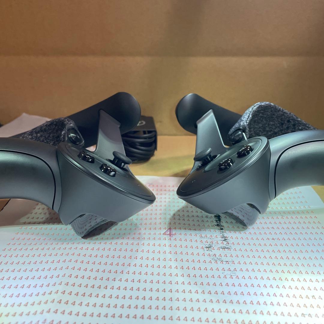 美品　valve indexコントローラー左右セット 動作確認済み　清掃済み