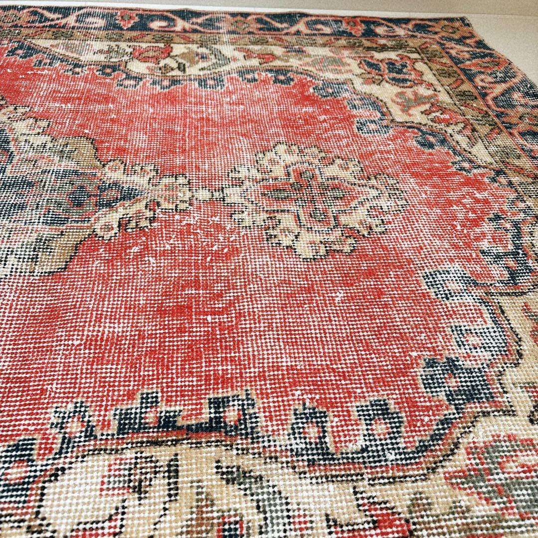 トルコ　ヴィンテージラグ　ピンク　ブルー　メダリオン