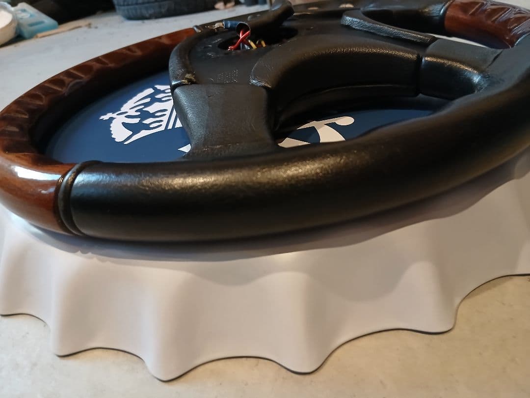 momo ステアリング　オリンピックⅢ　美品当時物