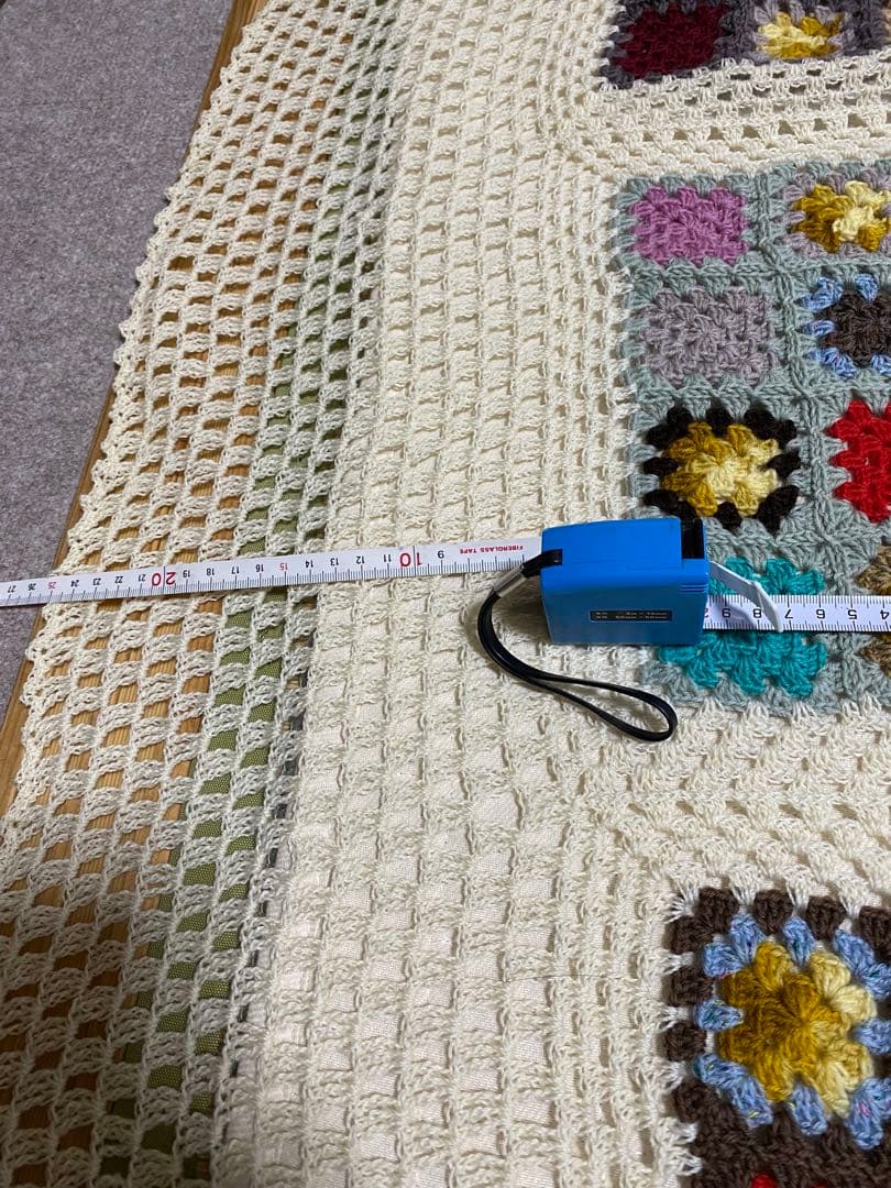 多色グラニースクエア　ベッドカバー　マルチカバー