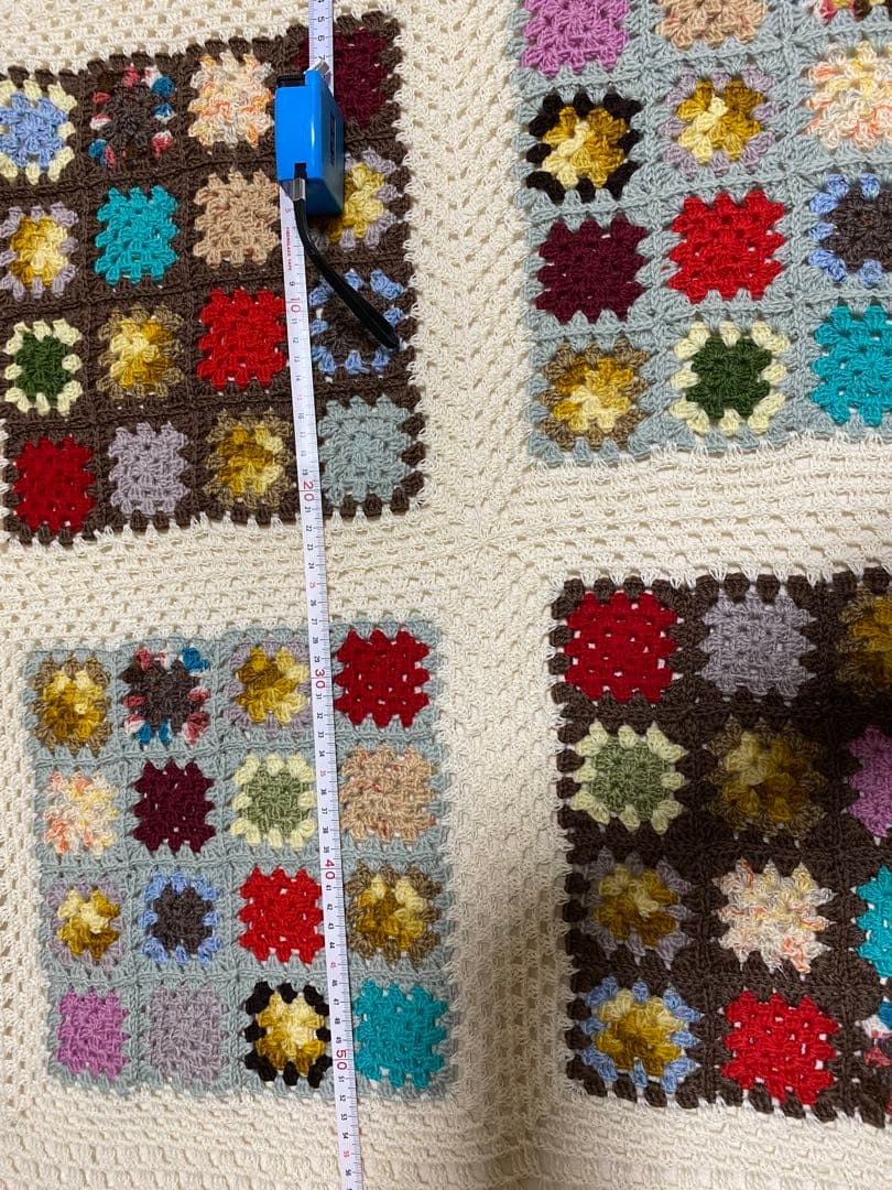 多色グラニースクエア　ベッドカバー　マルチカバー