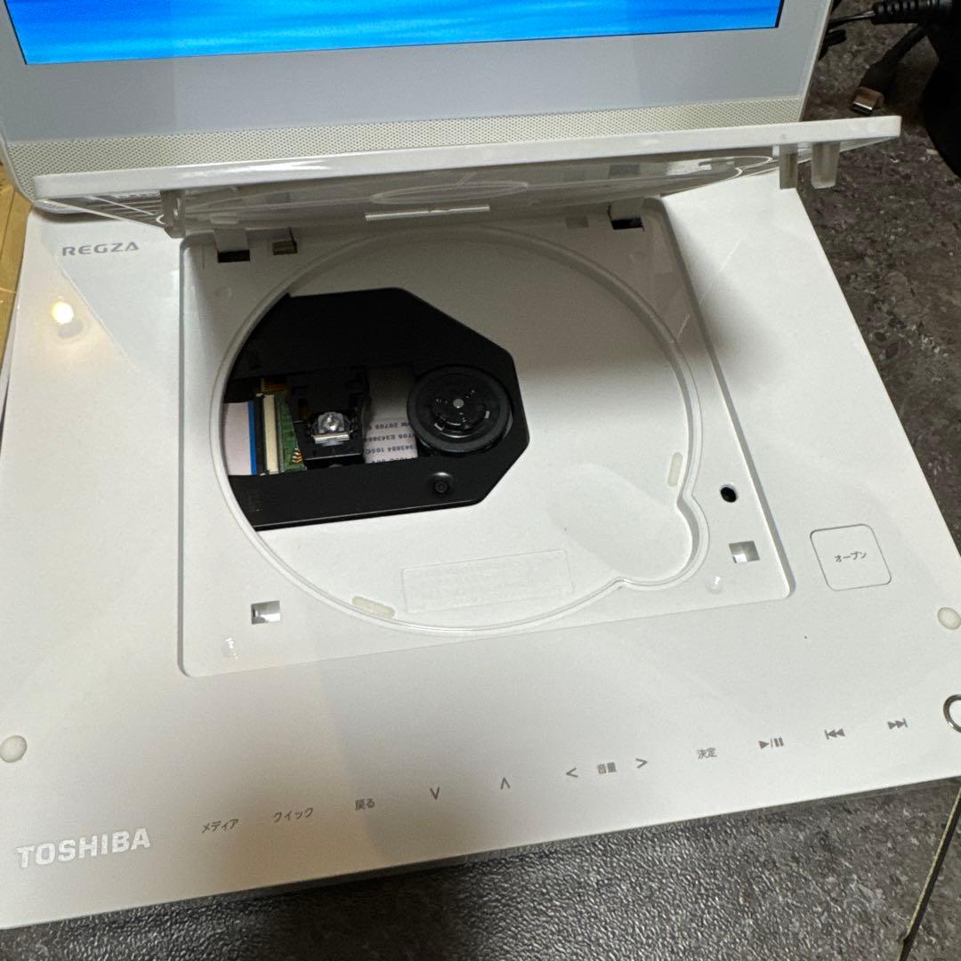 TOSHIBA REGZAポータブルブルーレイプレーヤーSD-BP900S