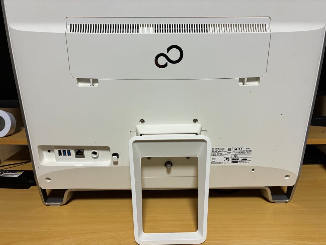 富士通 FMV70YDW デスクトップPC