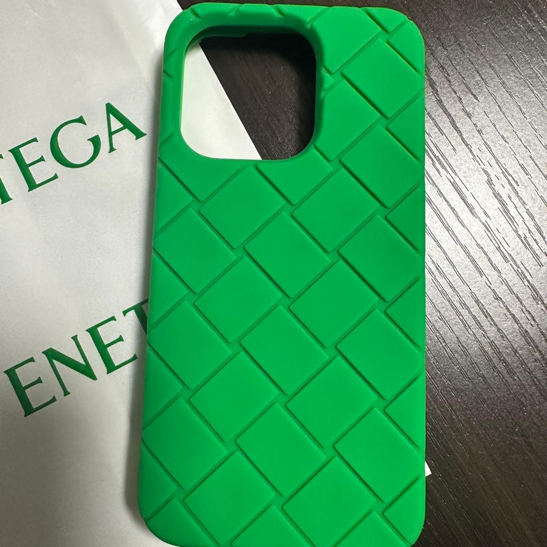 【新品】Bottega Veneta パラキートiPhone14pro