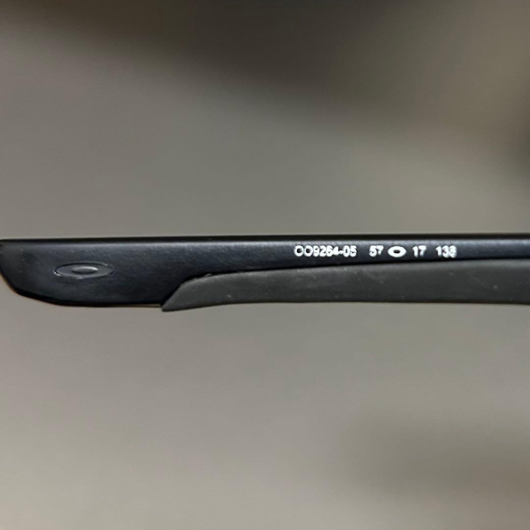 小物 oakley mainlink