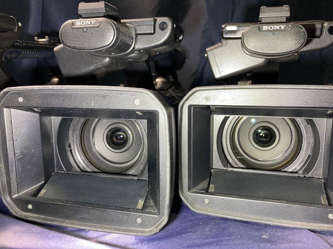 SONY hvr-MRC1K 4個セットとソニーZ5Jの5台おまけ付き！