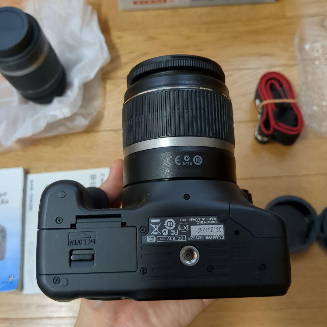 Canon EOS デジタル一眼レフカメラと望遠ズームレンズのセット