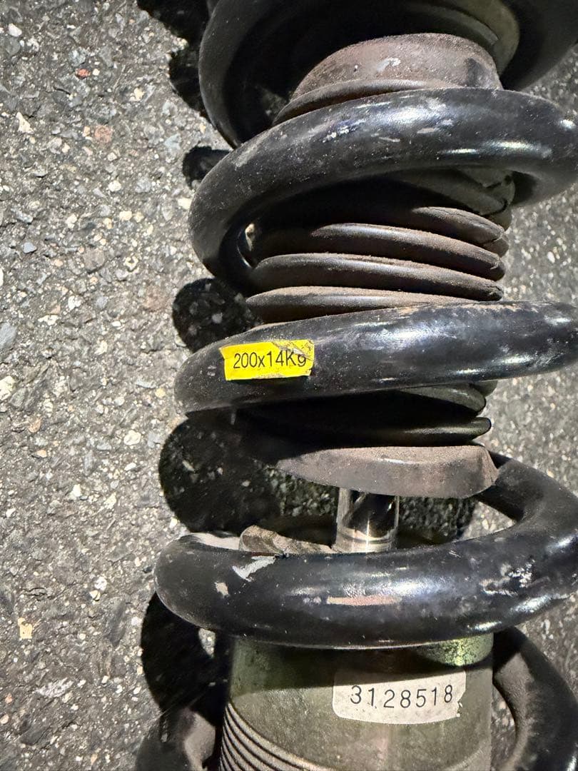 クラウン車高調200x14Kg