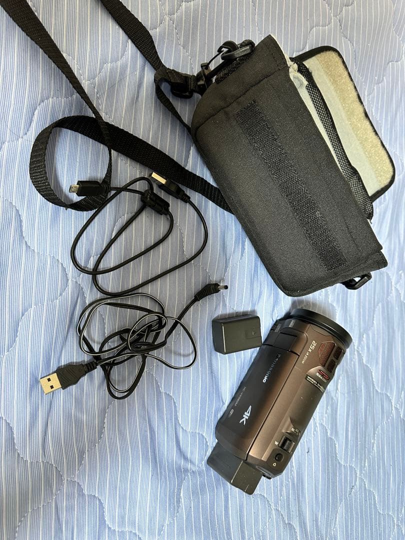 Panasonic HC-VX980M 収納バッグ、予備バッテリー