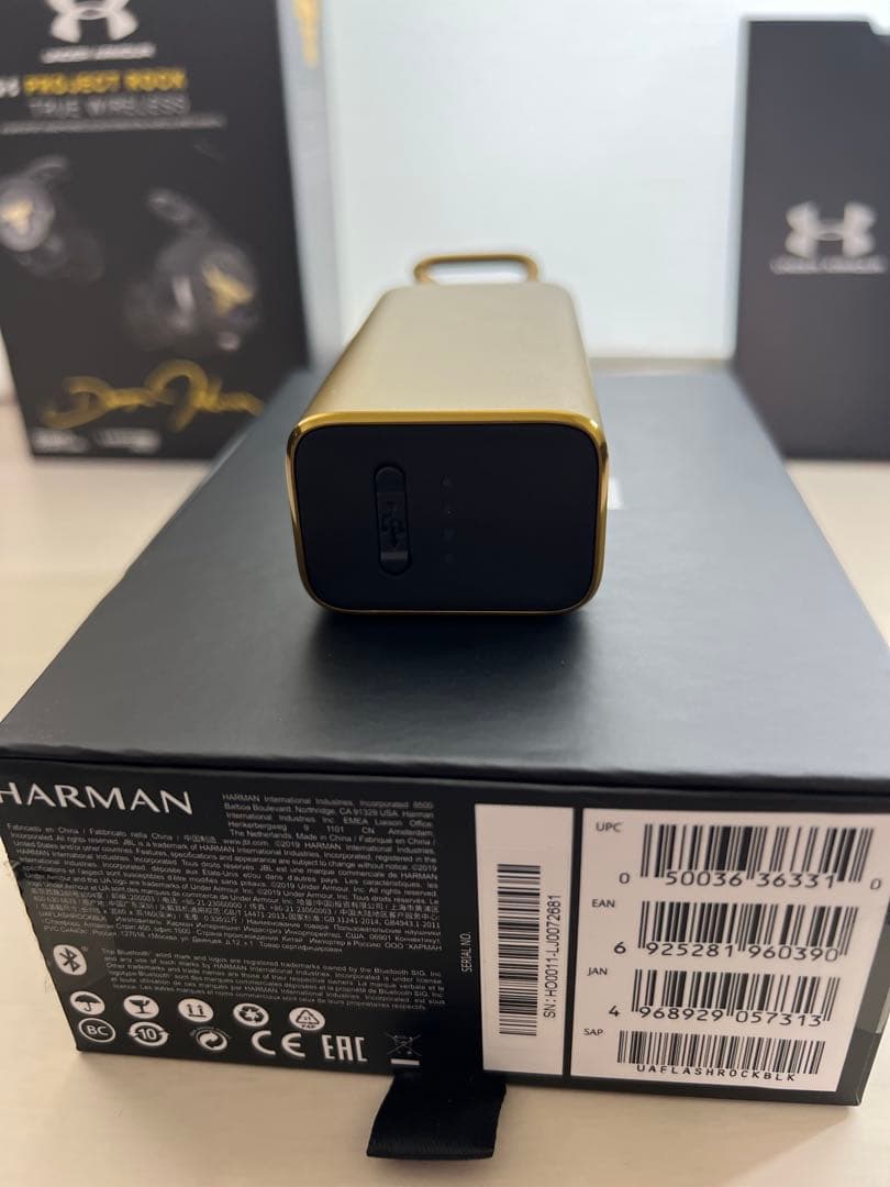 プロジェクトロック×JBL Bluetoothイヤホン