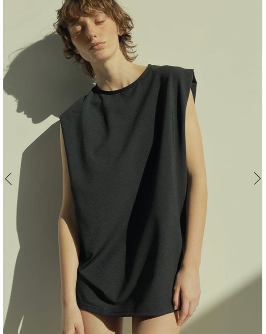 【限定SALE】ETRE TOKYO エトレトウキョウ　ラッシュガード上下セット