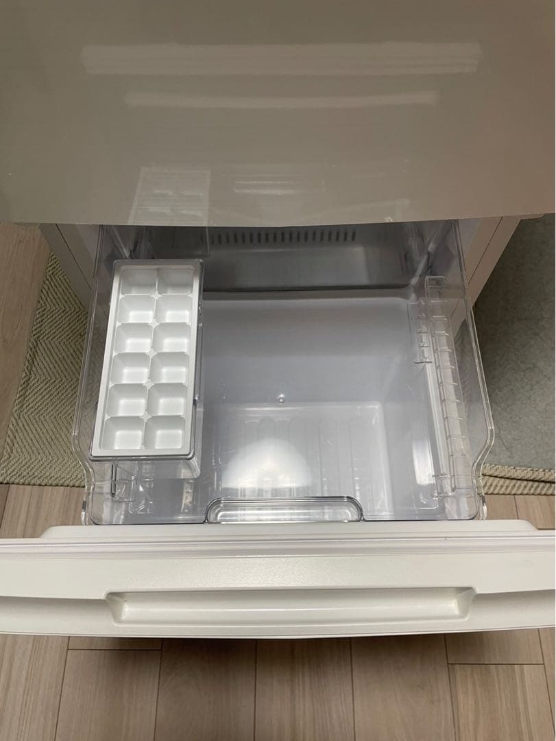 SHARP 2ドア冷蔵庫 179l 2020年製ホワイト