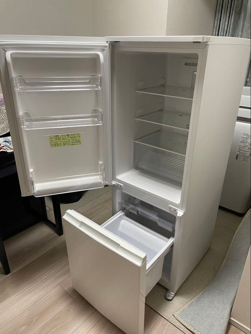 SHARP 2ドア冷蔵庫 179l 2020年製ホワイト