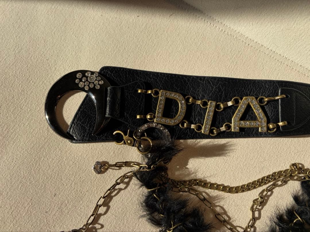 ムーンバックルファーチェーンベルト d.i.a.