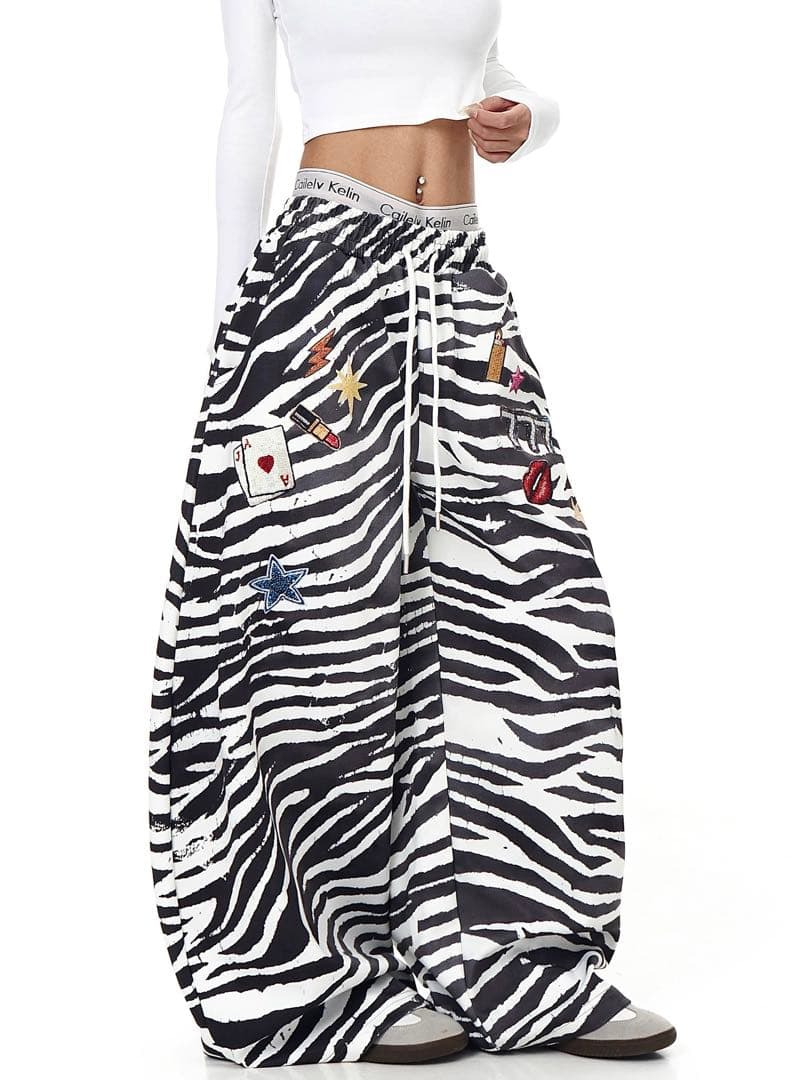 正規店購入アメリカン馬柄プリント ワイドスウェットパンツ（BLACKLISTS）