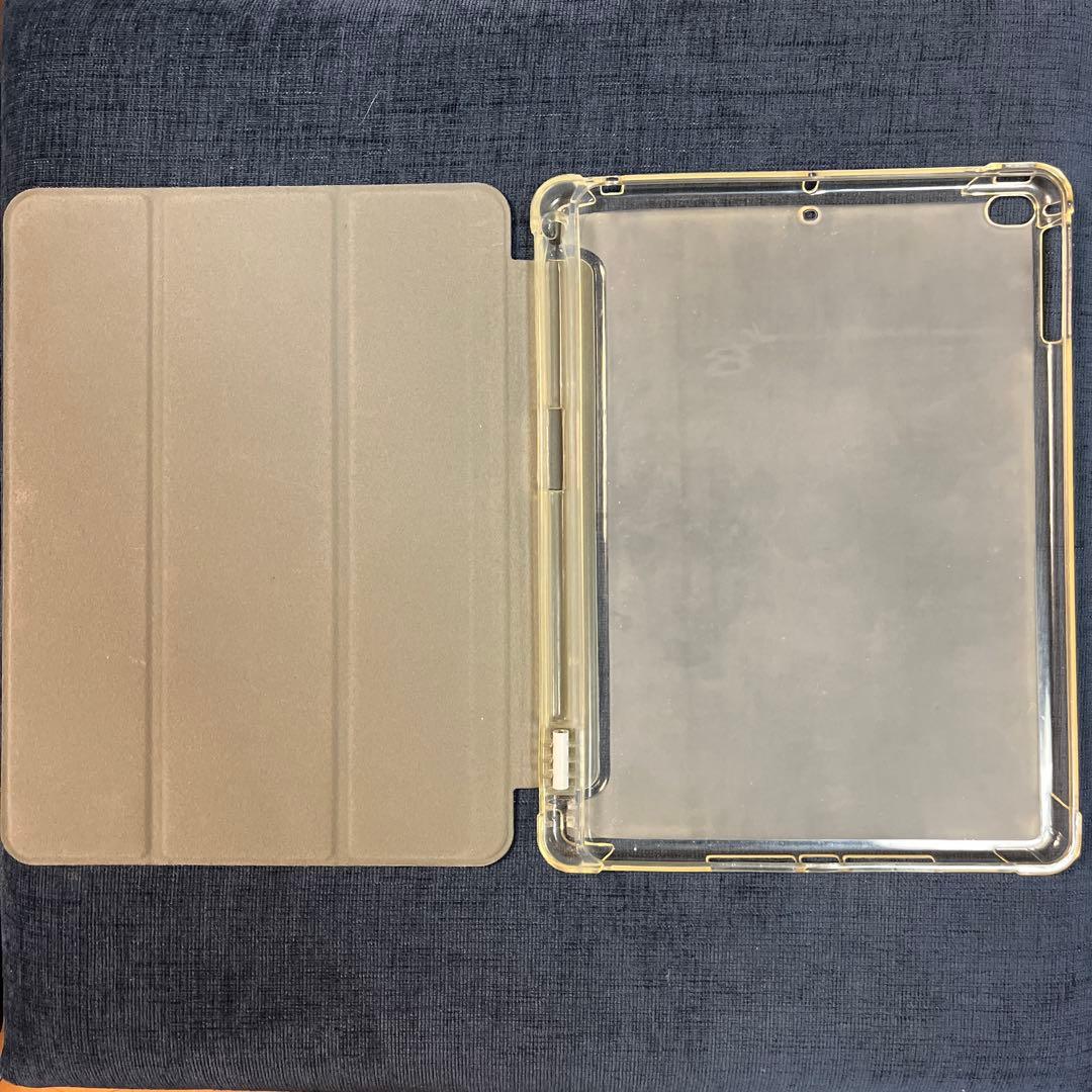 美品　iPad 第6世代　128G Wi-Fiモデル 充電器付き