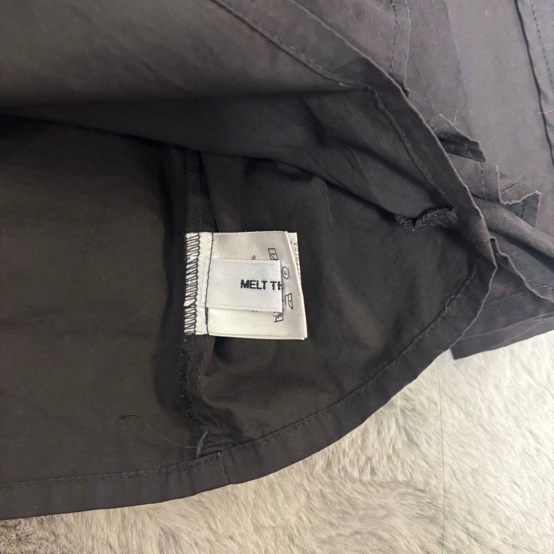 MELT THE LADY ボタンフリルブラウス