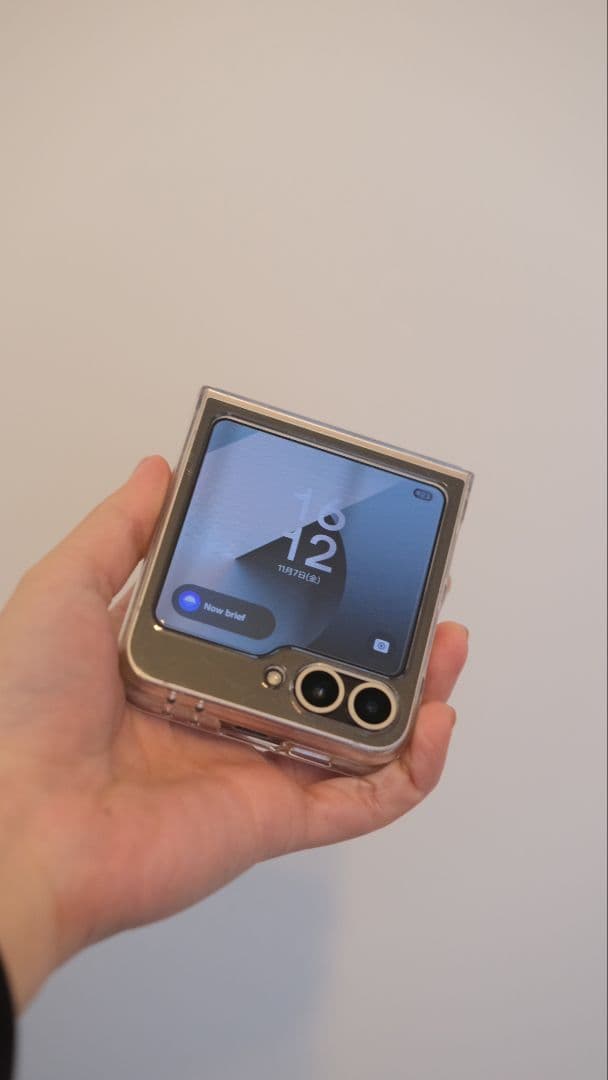 GALAXY ZFlip6 美品 正規品充電器付き