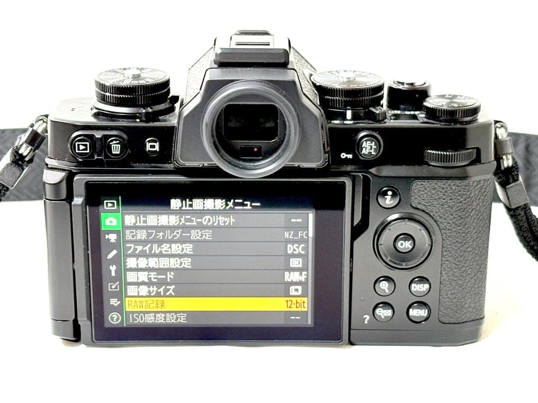 【ほぼ新品】 Nikon Z fc シャッター数 約311回　動作良好・返品保