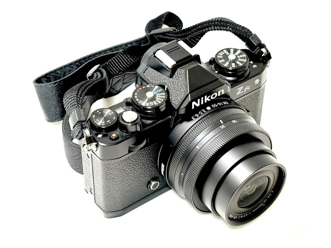 【ほぼ新品】 Nikon Z fc シャッター数 約311回　動作良好・返品保