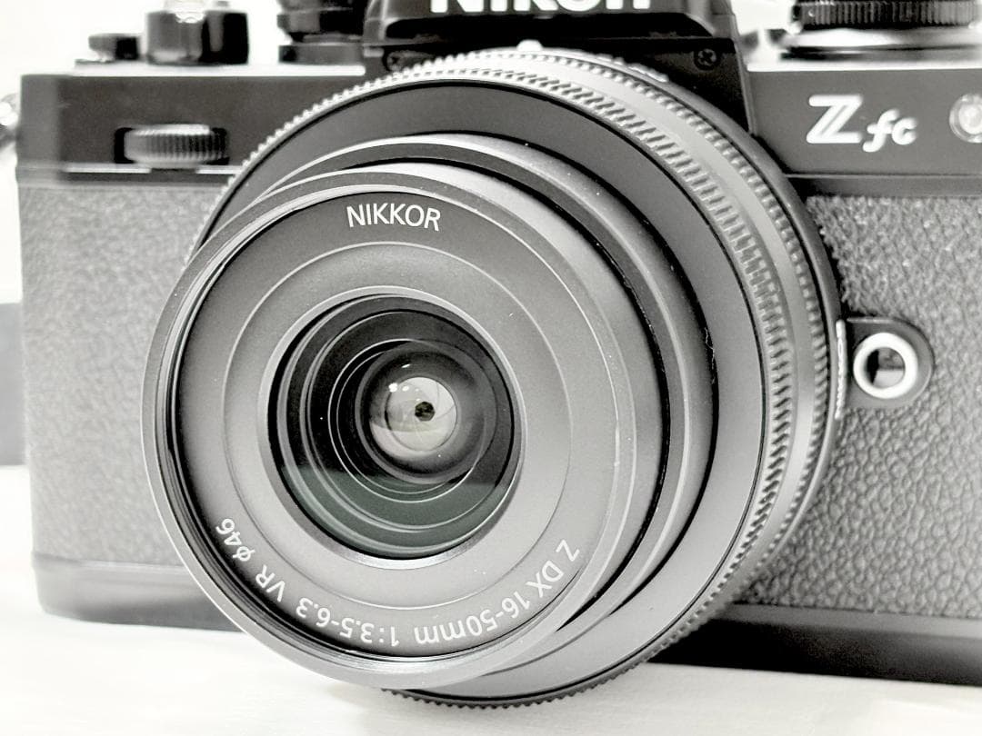 【ほぼ新品】 Nikon Z fc シャッター数 約311回　動作良好・返品保