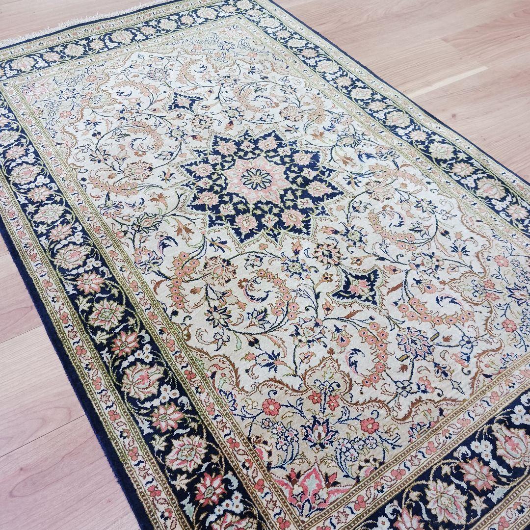 Y3283 高級ペルシャ絨毯 クム産 工房サイン シルク100% 手織り