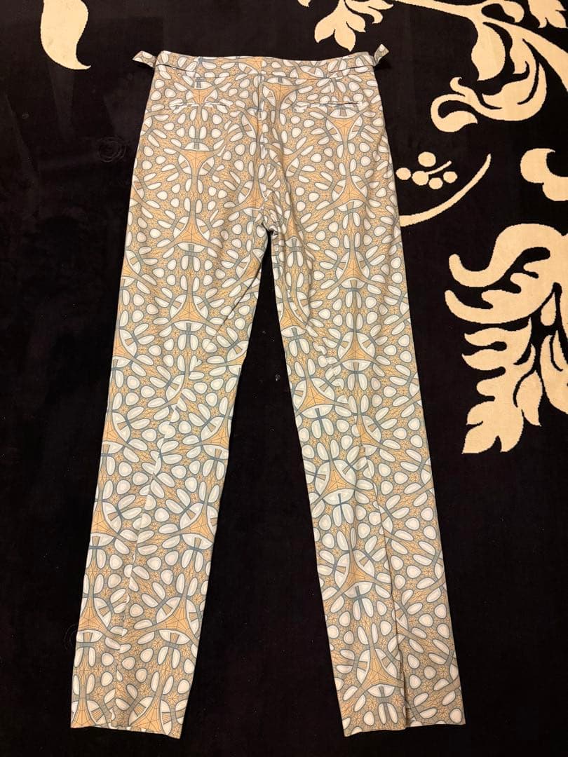 threeASFOUR 幾何学模様 スリムフィットパンツ