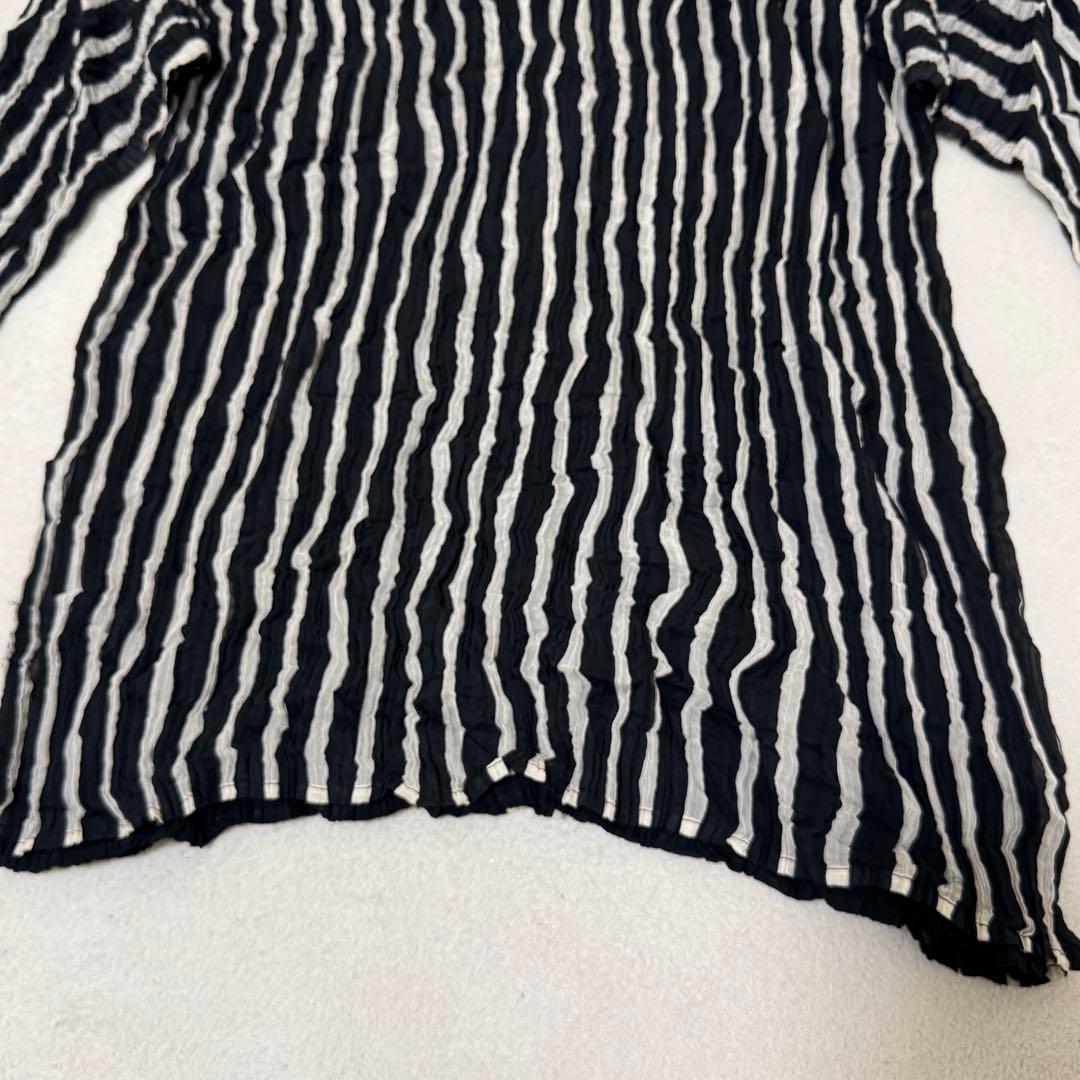 ISSEY MIYAKE プリーツ　バイカラー　ストライプ　ブラック　ホワイト