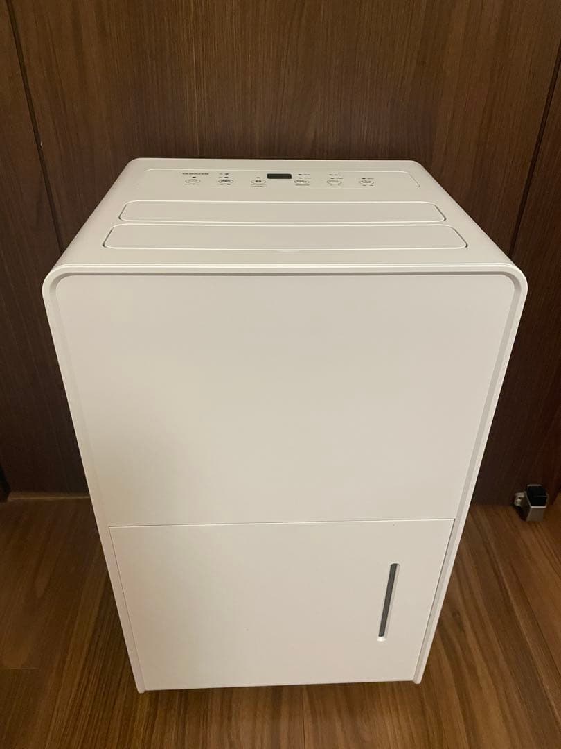 2025年製　最新版　YAMAZEN 山善　EDC-H601 除湿機 ホワイト