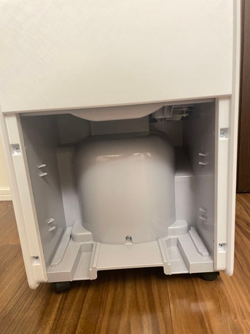 2025年製　最新版　YAMAZEN 山善　EDC-H601 除湿機 ホワイト