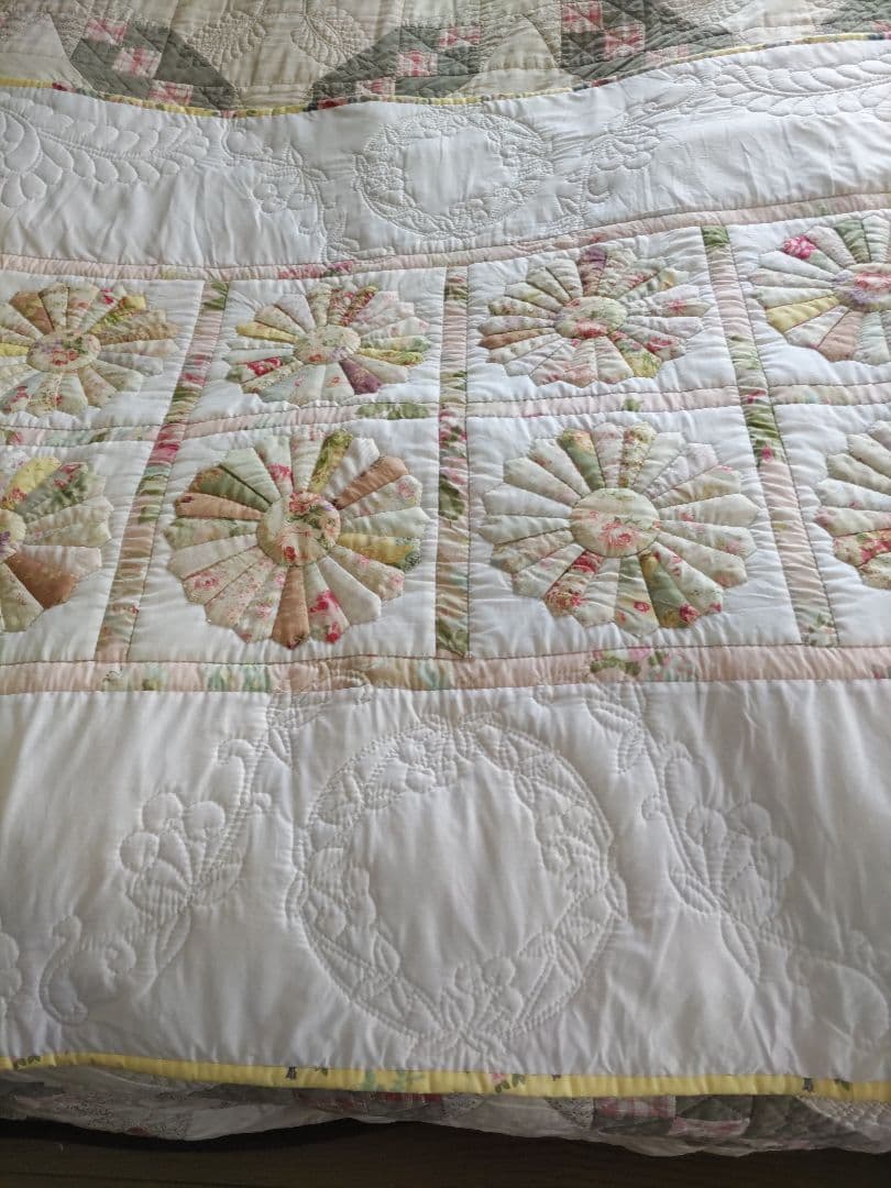 ミルクティー様オーダー専用品です。パッチワークキルトタペストリー