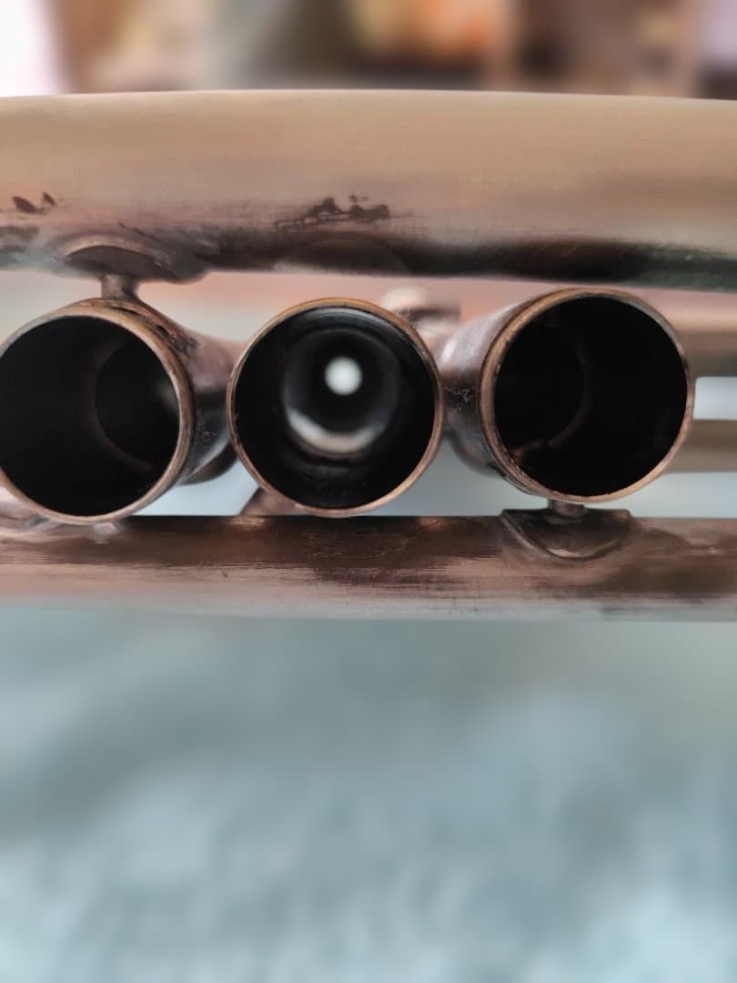 カスタムげB♭トランペット　ラージボア　サテン　彫刻入り　限定値下げ