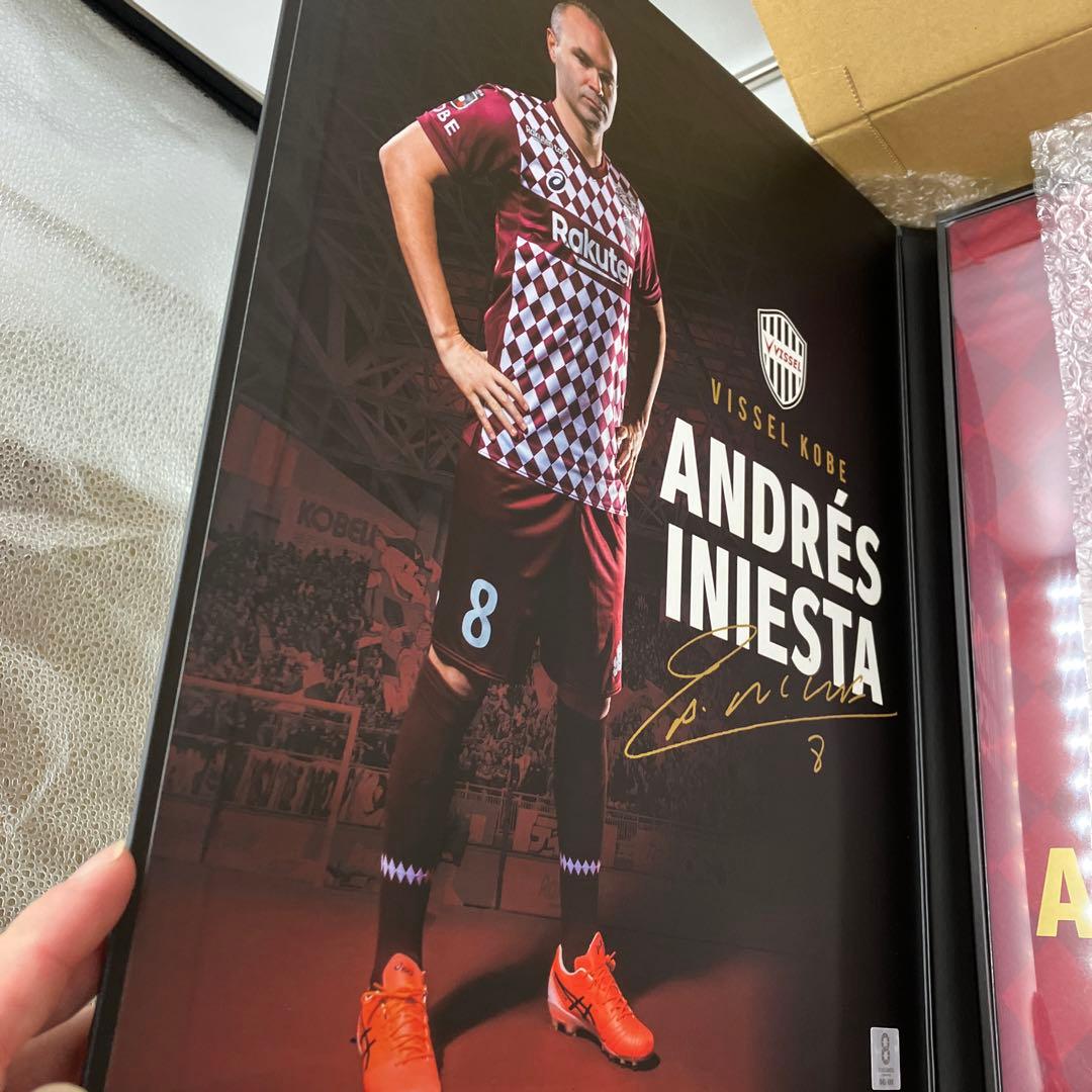 新品　イニエスタ　レプリカユニフォーム　（数量限定シリアルナンバー入りBOX付）