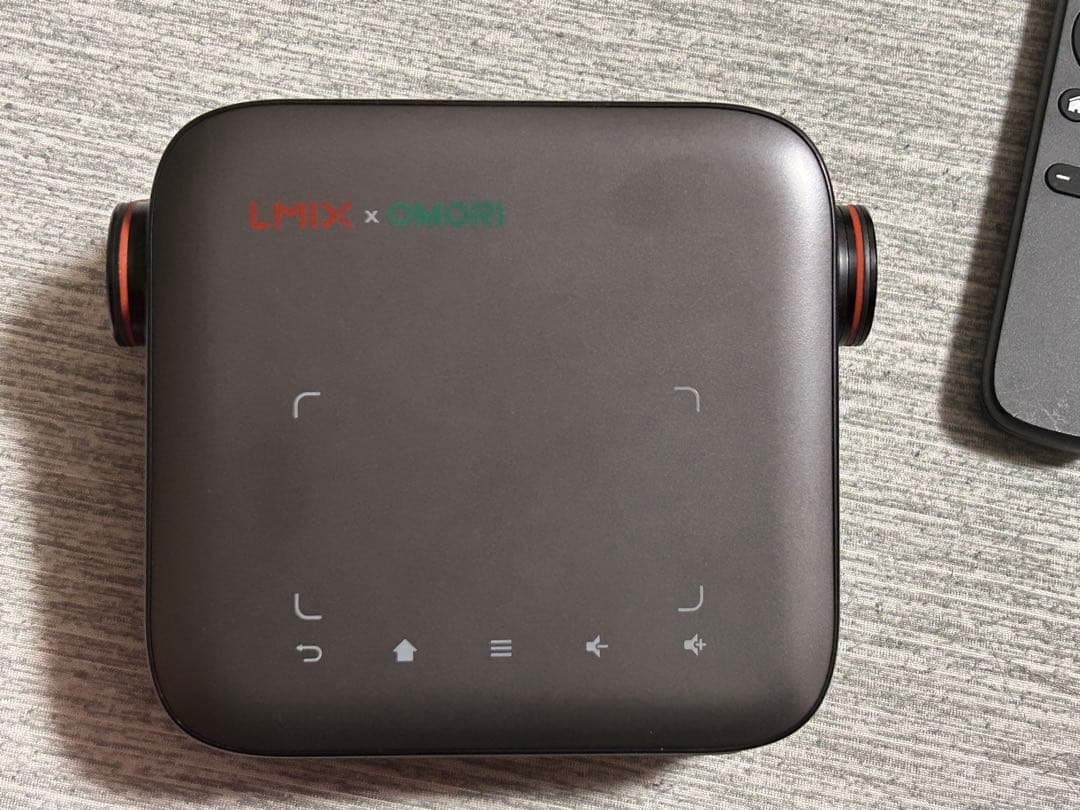 LMIX x OMORI FunPocket モバイルプロジェクター