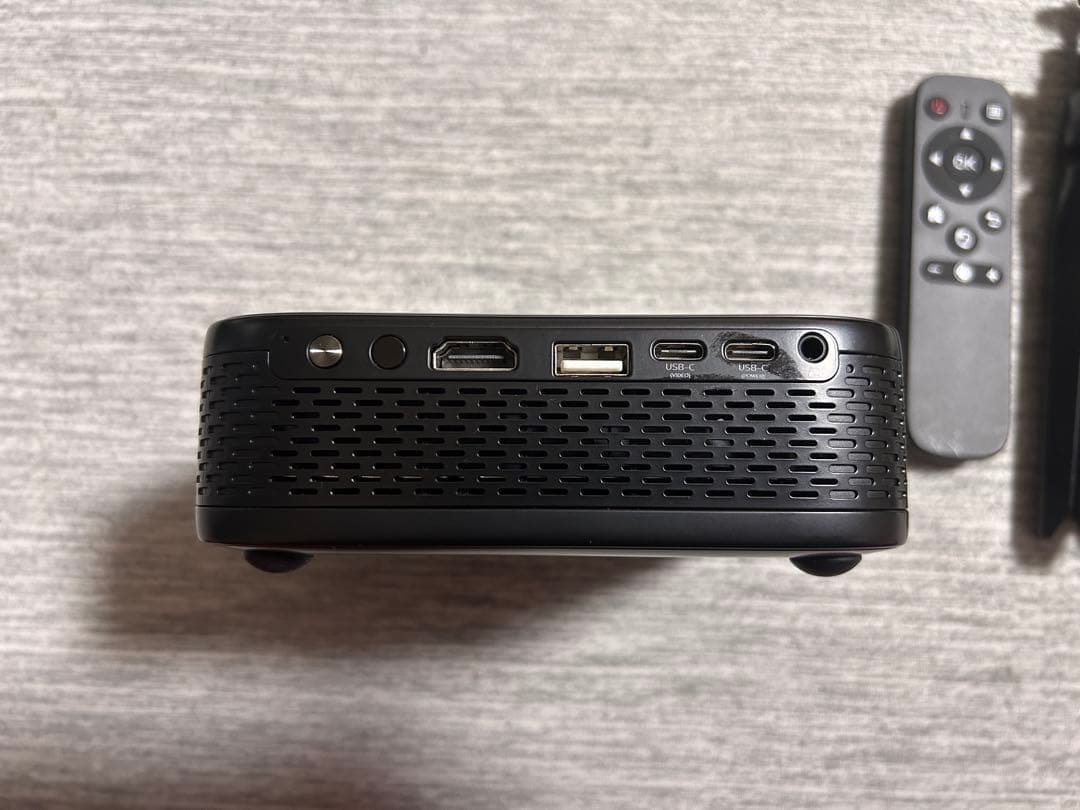 LMIX x OMORI FunPocket モバイルプロジェクター