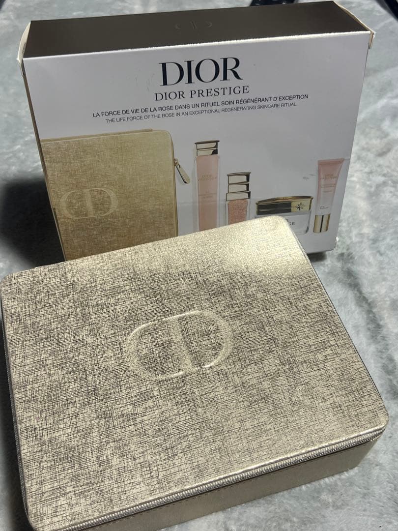 Dior Prestige セット