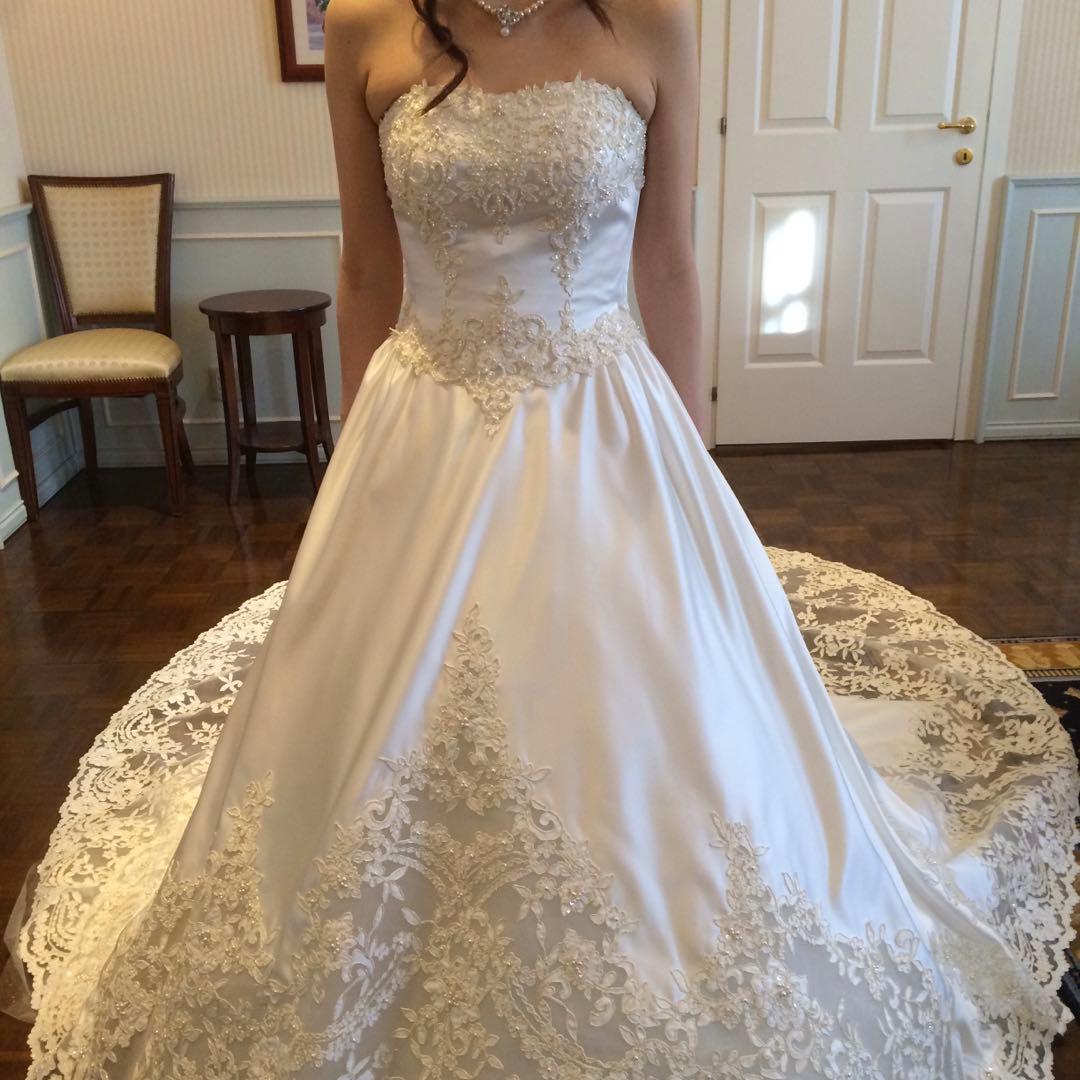 結婚式　ウエディングドレス　レース　パール　写真