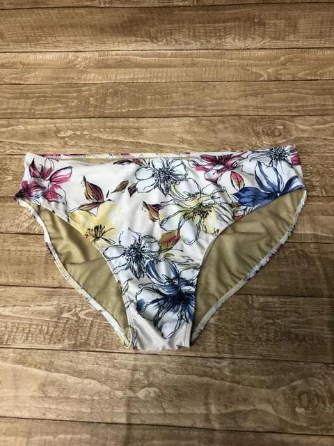 新品☆10L♪水着5点セット♪ラッシュガード・トレンカ・ビキニ☆m941