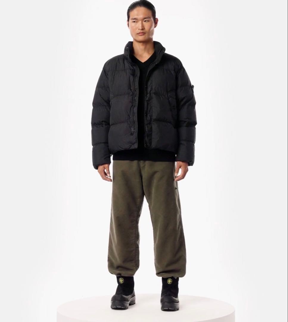 希少品　Stone  ダウンジャケット　S