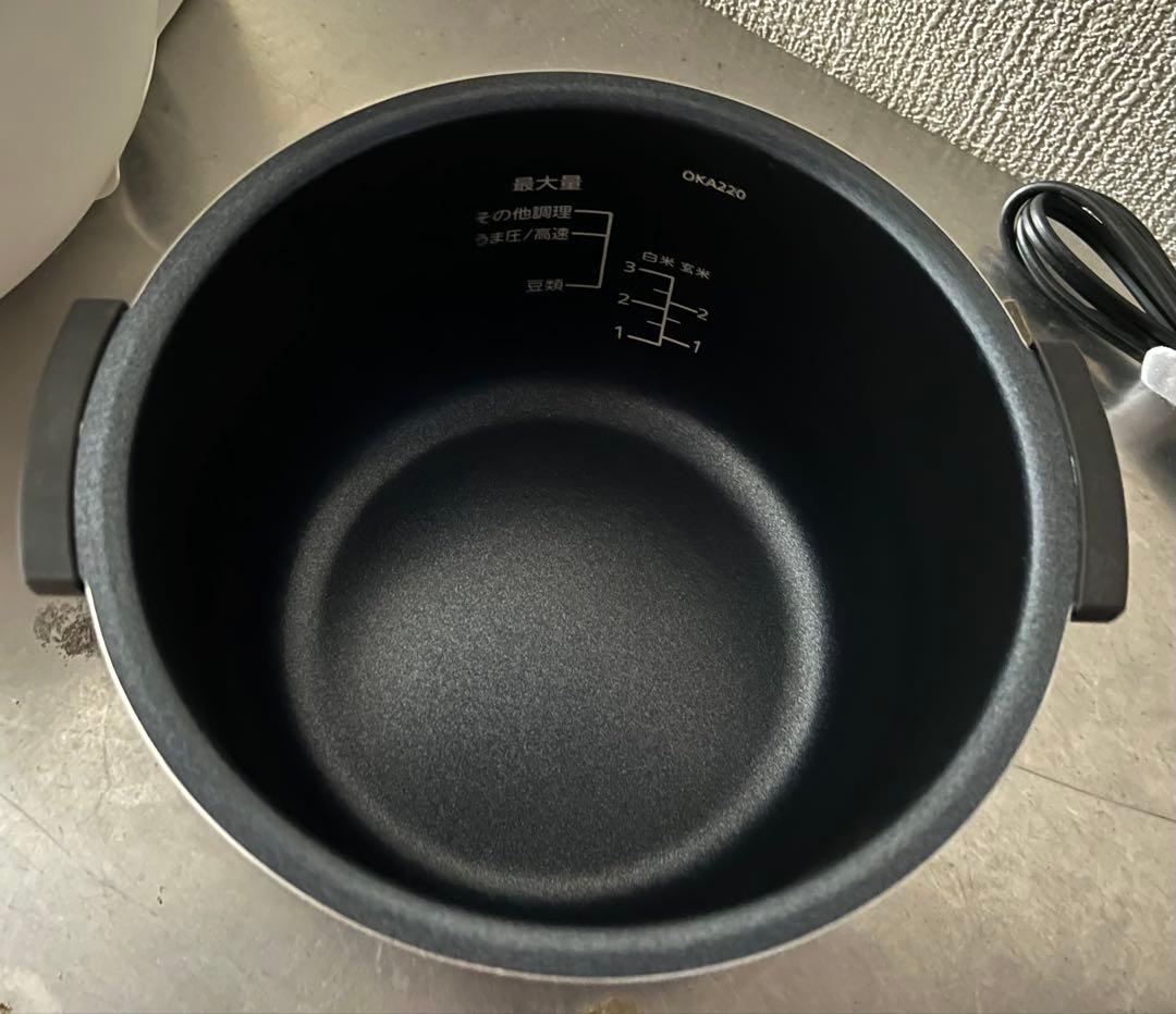 美品　TIGER COOKPOT電気圧力鍋　COK-A220 2.2L