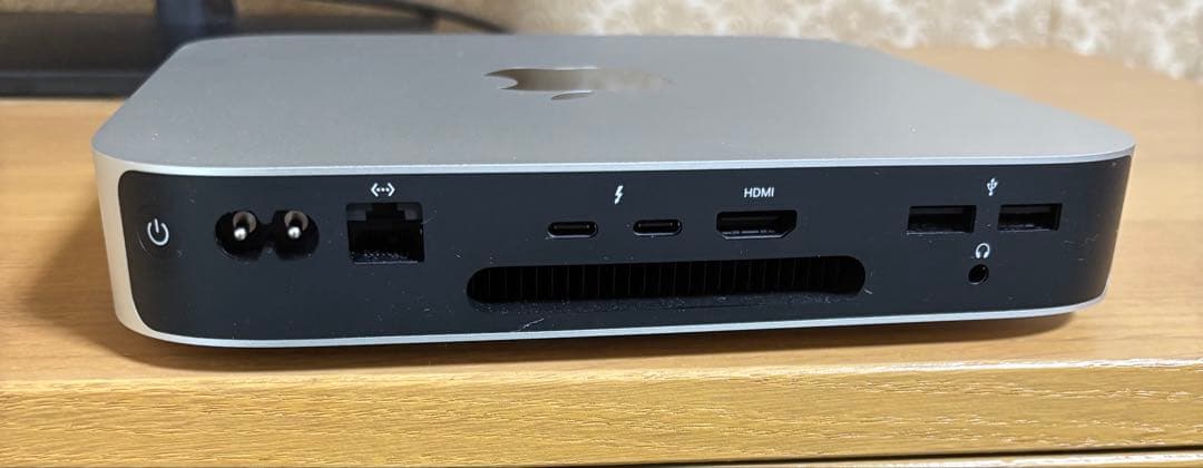 Apple Mac mini ＋日本語キーボード　トラックパッド