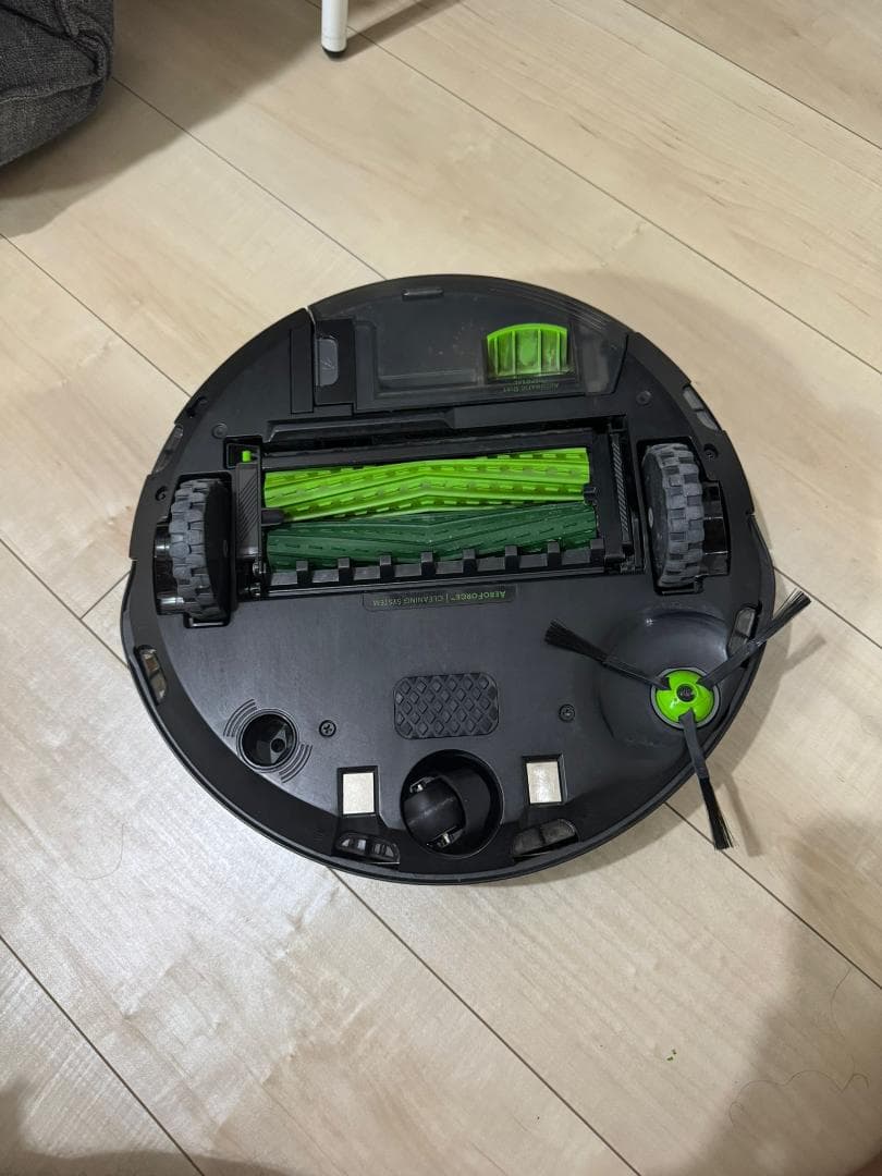 iROBOT Roomba j7+ ロボット掃除機