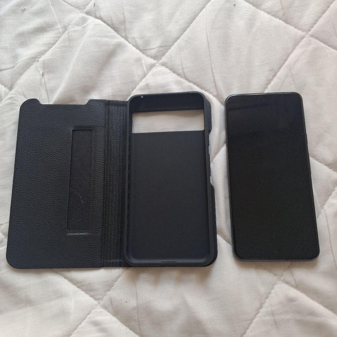 Google Pixel 8　ブラック ケース付き