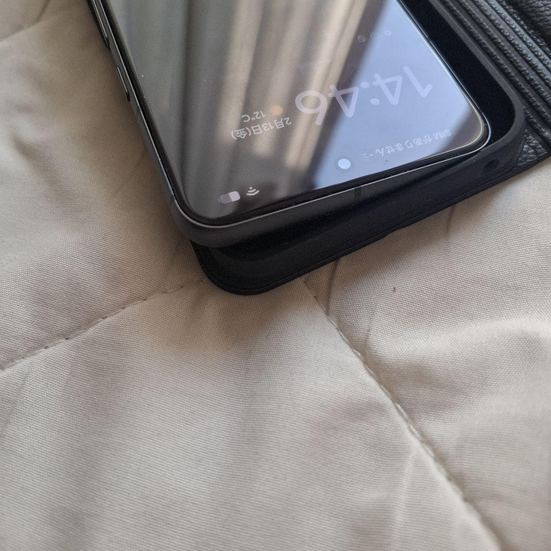 Google Pixel 8　ブラック ケース付き