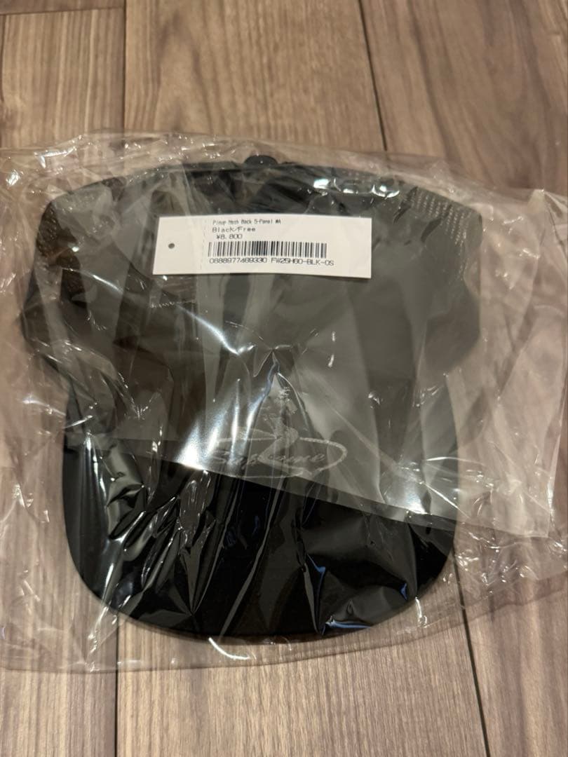 Supreme Pinup Mesh Back Black シュプリーム