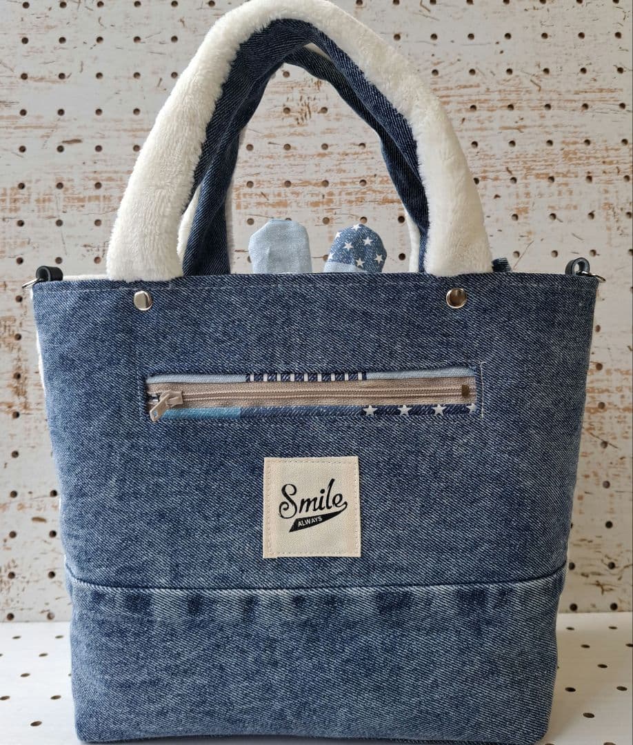 ゆ*ら様 コヤンイサムチョン　オッドアイねこちゃん　デニムリメイクトートバッグ