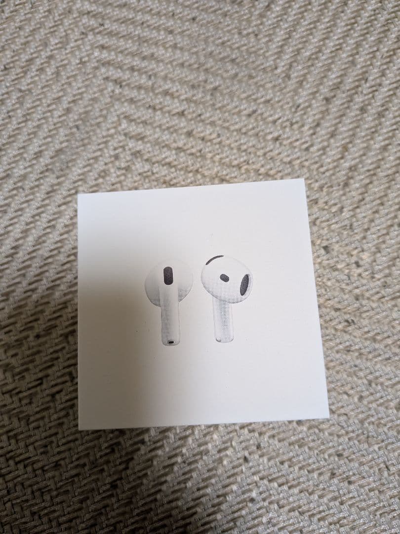 AirPods 4 本体 USB-C充電ケーブル付