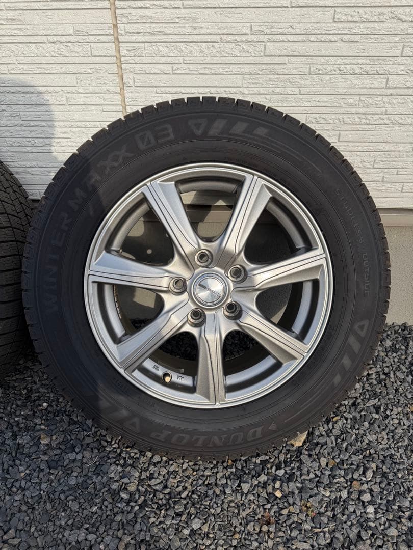 オデッセイハイブリッド　スタッドレスタイヤ　215/60R16