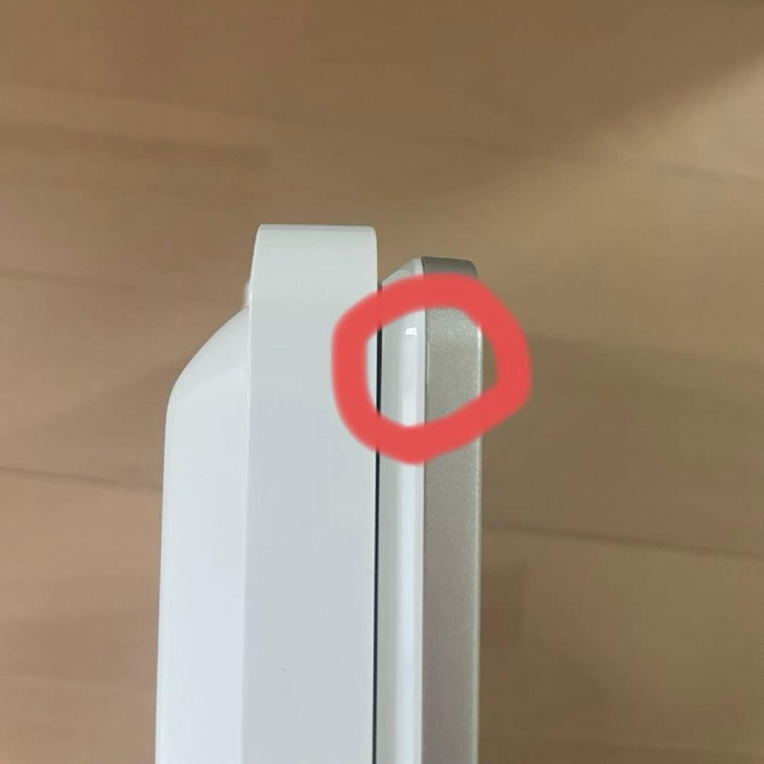 東芝　REGZA ポータブルBlu-rayディスクプレーヤー　SD-BP900S